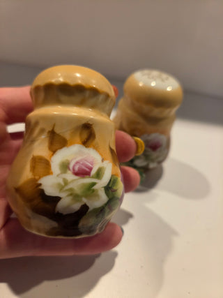 Heritage Brown Salt/Pepper Shakers