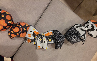 Halloween Bow Garland