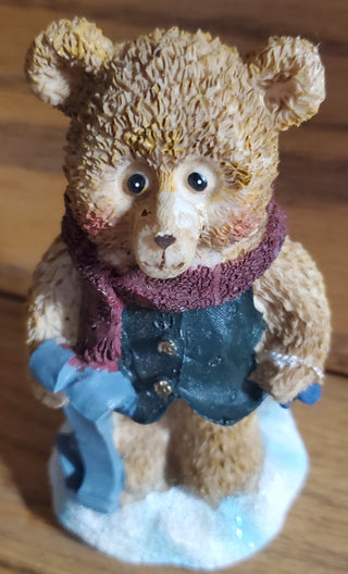 Resin Bear/Skis