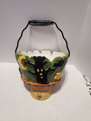 Ceramic Halloween basket with metal handle
