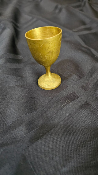 Small brass cup|102587
