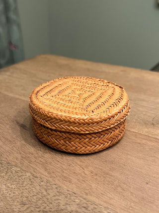 Mini woven basket with lid|53290