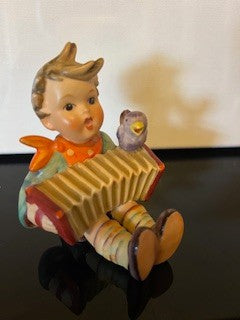 #1768 Goebel Hummel Let's Sing|51367