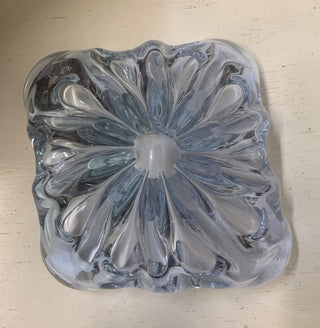 Neodymium glass bowl. Color changing