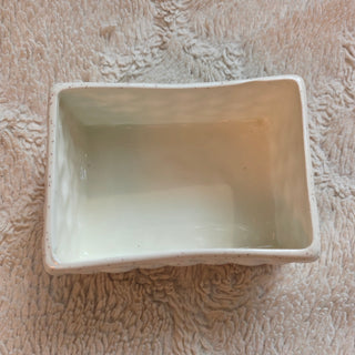 NEW - Studio Pottery  - Vtg Textured White Ceramic Box w/ Lid