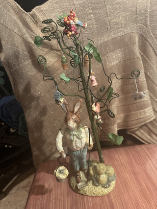 #62 vv Vintage Garden bunny tree ornament MTS