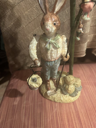 #62 vv Vintage Garden bunny tree ornament MTS