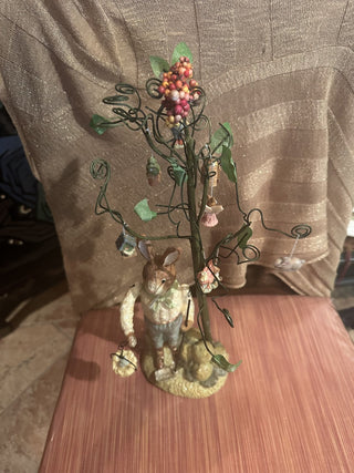#62 vv Vintage Garden bunny tree ornament MTS