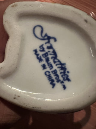 VV #62 Formalities By Baum Bros Delft Style Blue White Bunny Rabbit Creamer 5"
