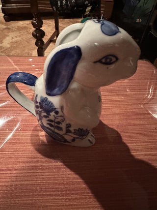 VV #62 Formalities By Baum Bros Delft Style Blue White Bunny Rabbit Creamer 5"