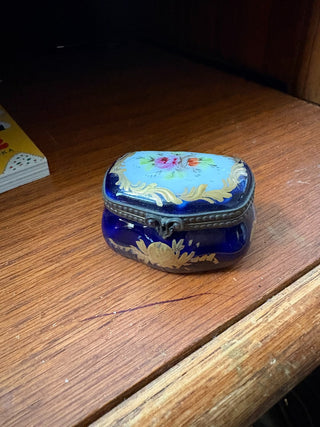 Vtg., Limoges hinged trinket box - cobalt blue/floral 2"x1.25"