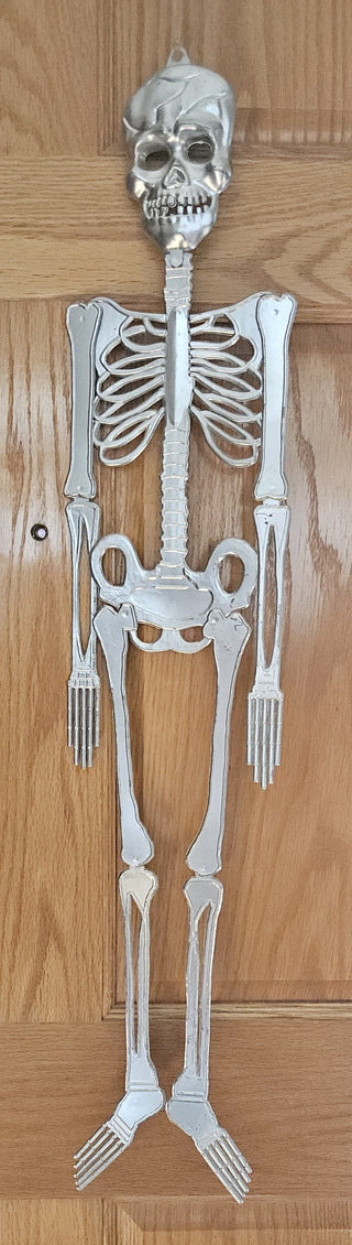 Skeleton,  Silver hinged, 35"x7" hanging, folds to 16x7x.5" , RSV|104597