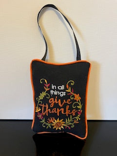 #2997 Pillow - Give Thanks
