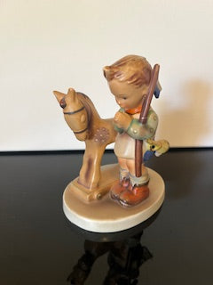 #3080 Goebel Hummel - "Prayer Before Battle"