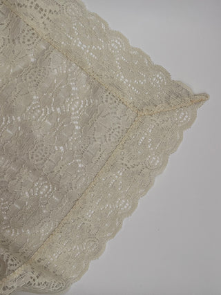 #3167 Lace Table Topper
