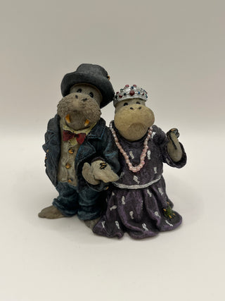 #3202 Boyds Bears  Wilfred & Bertha