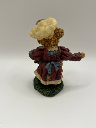 #3207 Boyds Bears Bernice as Mrs. Noah