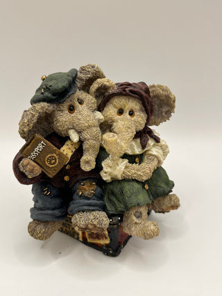 #3216 Boyds Bears Packy & Dermah Trunkspace