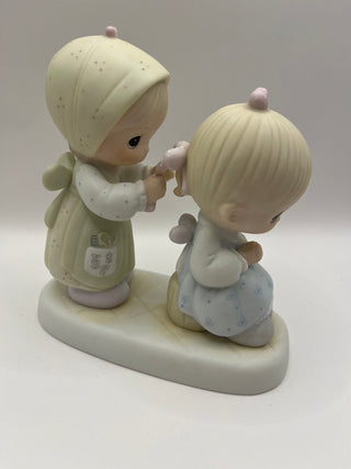 #3299 Precious Moments - To A Very Special Sister