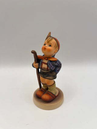#3395 Hummel - Little Hiker