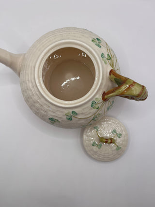 #3439 Belleek Classic Shamrock Teapot