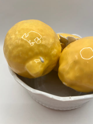 #3442  Vintage Italian Majolica Lemon Bowl