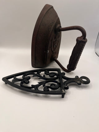 #3444 Antique Flat Iron and Trivet