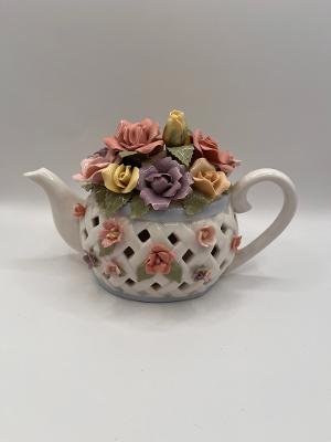#3462 Rose Teapot Music Box