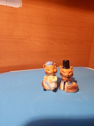 1950 anthropomorphic fox salt and pepper shakers
