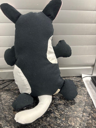 isd soft black and white cat sculpture|55195