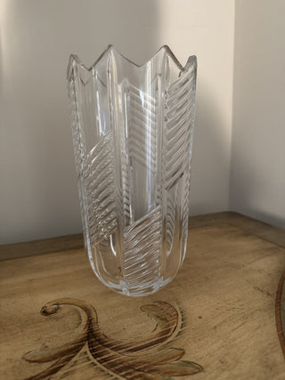 AJ - Vintage Crystal Cut Vase MTS