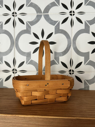 Longaberger Small Basket with Handle MTS