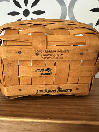 Longaberger Small Basket with Handle MTS