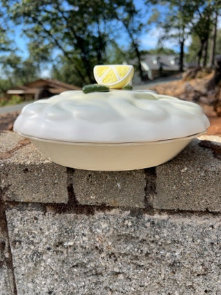 Vintage 1990’s ceramic lemon meringue pie keeper