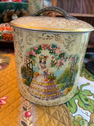TLs Round, lidded Southern Belle tin. England. MTS|80418