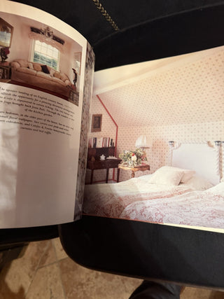 English Country: Living in England's Private Houses #62 VV MTS