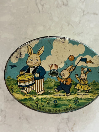 87 Vintage Tindeco Peter Rabbit on Parade Collectible Tin RSV