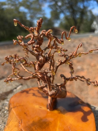 KW freestanding copper wire tree 7 1/2”