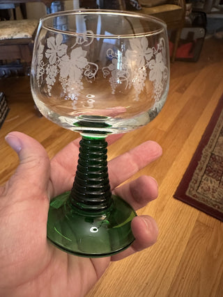 Vtg Set (4) French Etched Green Beehive Cordials MTS -K|56745