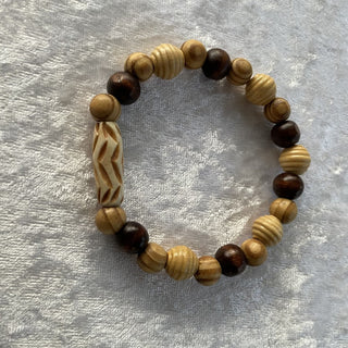 stretchy bracelet, brown & tan wood beads RSV