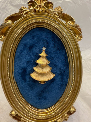 VtgLC Liz Claiborne Christmas Tree Brooch Pin Gold Tone Rhinestone Star Holiday|140236