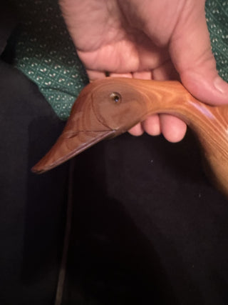 Vintage solid wood duck 9"  Beautifully hand carved and signed #47 VV MTS|130495