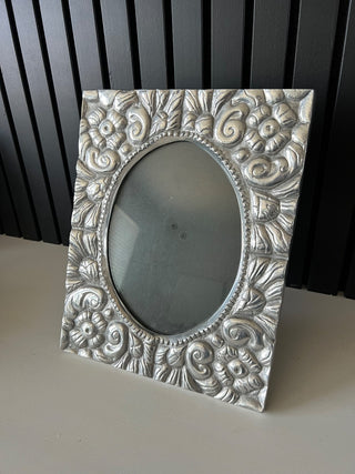 Vintage heavy pewter Mexican frame RSV|105641