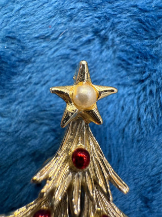 Vintage Christmas Tree Brooch Signed Gerrys Pin GoldTone Red Balls Pearl|139050