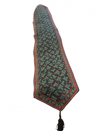 Beautiful Tapestry runner Christmas Holly Berries approx. 6 feet #63 VV MTS|135768