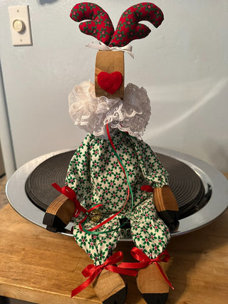 Reindeer Green Sitter Wood Handmade MTS|86637