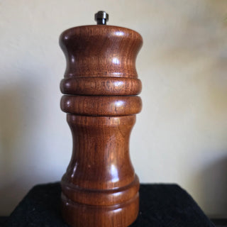 NEW - Vtg Wooden Pepper Grinder