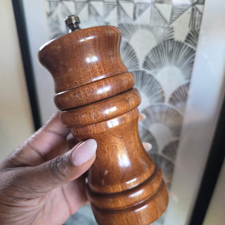 NEW - Vtg Wooden Pepper Grinder