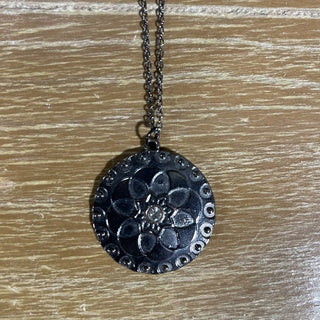 gunmetal medallion, 18" chain RSV