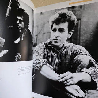 Bob Dylan: His Life in Pictures [Hardcover]